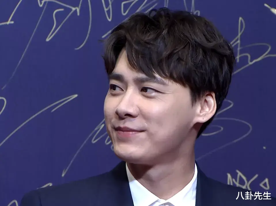 戚薇|星动夜超高清镜头暴露明星真容：宋茜圆润，戚薇脸僵，张萌妆感重