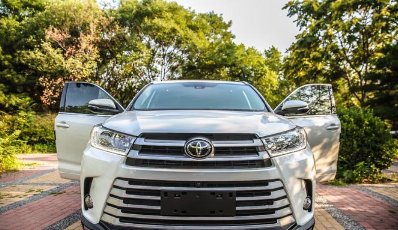 #丰田汉兰达#花28万提了辆丰田汉兰达，开了5700公里后，车主：只想说句大实话