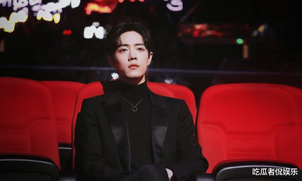 肖战|肖战接顶流综艺节目？新路透照太消瘦惹心疼，肖战复出路走得太难