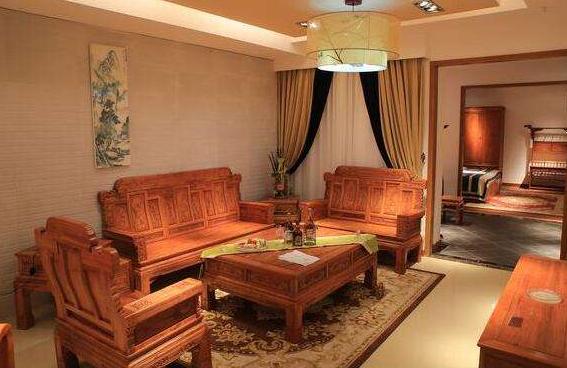 @家里客厅不要再选这种沙发了，用过的都说坑，后悔我家买错了！