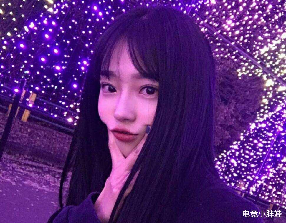 国服|妹子巅峰赛2832分成榜一，并且露娜战力高达23046分，看到主页签名怒了