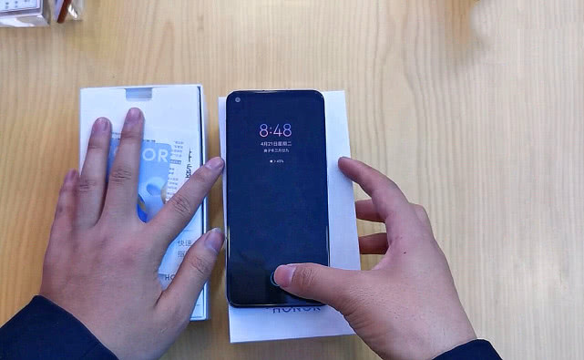 『华为荣耀』跌至2799，8GB+128GB，荣耀30为何被吐槽“鸡肋”？