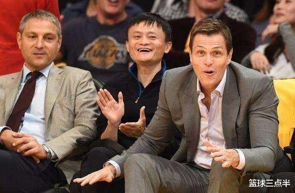 ##NBA的场边票坐的都是什么人? 马云、李连杰坐过, 肖华都只能坐后排!