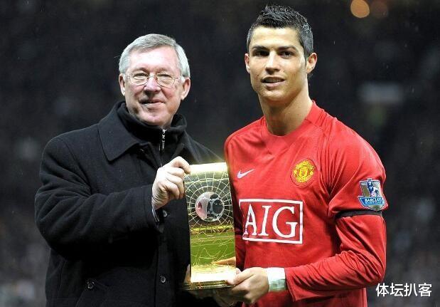 罗本:重磅!知情人士透露C罗有望重返曼联,另一巨星也可能回归!