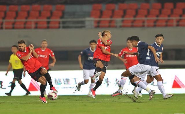 长春亚泰|中甲争冠分析及积分榜，长春亚泰握绝对主动权，双城交叉看赛况