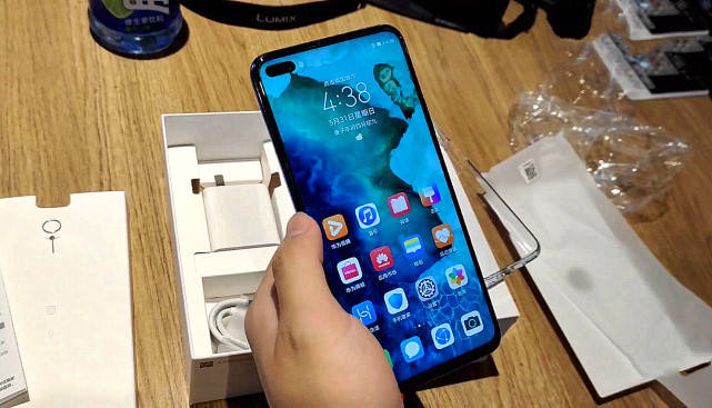 【旗舰机】华为手机分三六九等,有四个系列选择时要注意,买错了容易后悔!