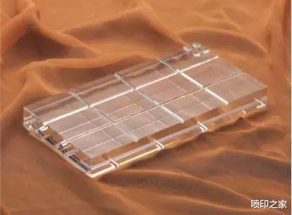 只有资深广告人才知道的亚克力特殊应用，你知道几个？