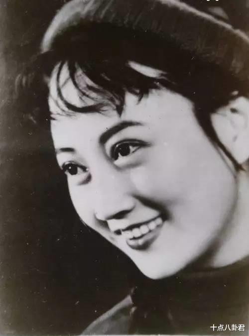 许佳琪:王晓棠的传奇人生:从女明星到女将军,中年丧子,今年86岁了