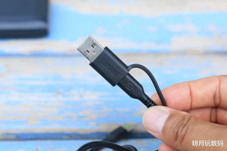 苹果|征拓Zendure X5多功能充电宝，实现1+1=1，让我外出更省心