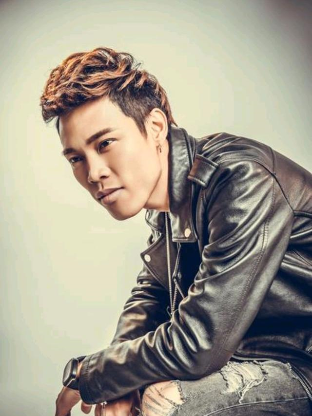 两只蝴蝶|单首歌最高收入排行榜，《两只蝴蝶》第二，首榜原来是这首歌