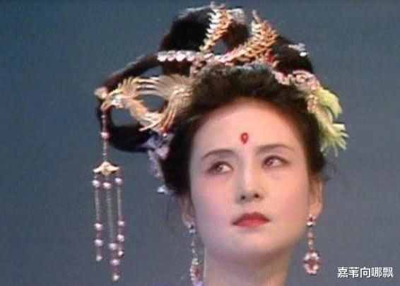 邱佩宁|她一生只演了一部剧，却火了32年，如今已成身价上亿女总裁！