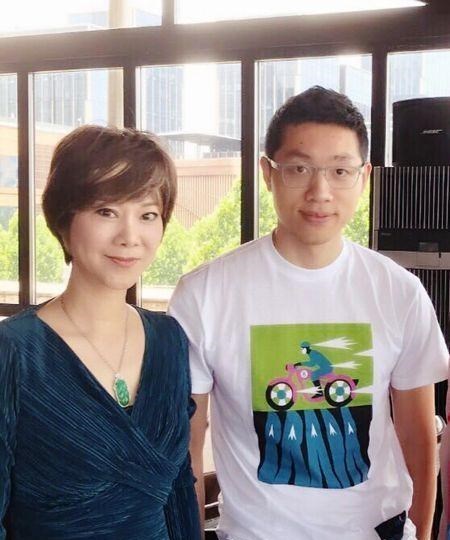 [曹燕华]她曾是国乒一姐，爱好抽烟喝酒，前夫娶女弟子，她带大儿子后再婚