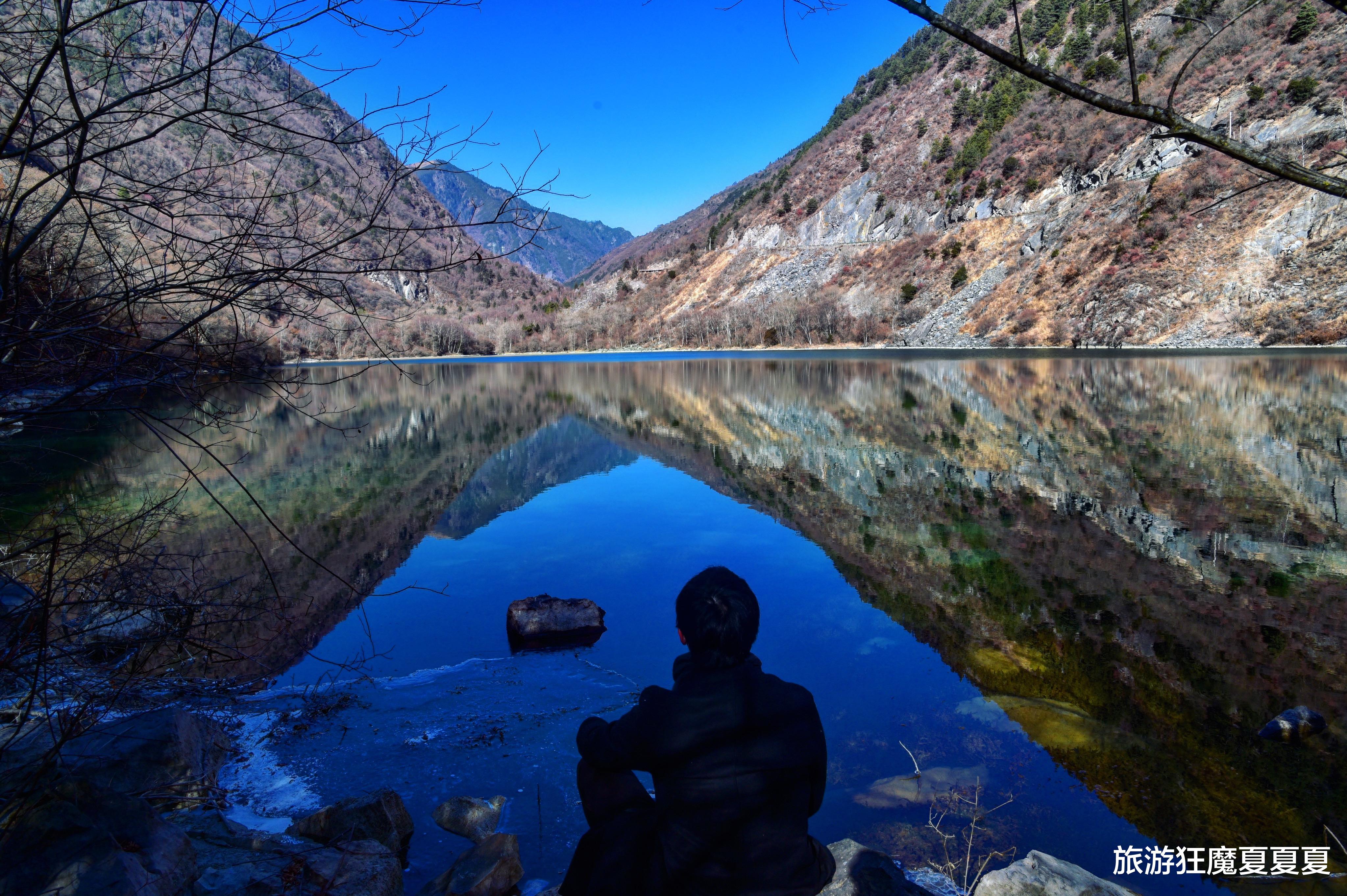 「阿坝州」去阿坝州只知道九寨沟？这个地方三沟十四景，一个海子就让人惊艳