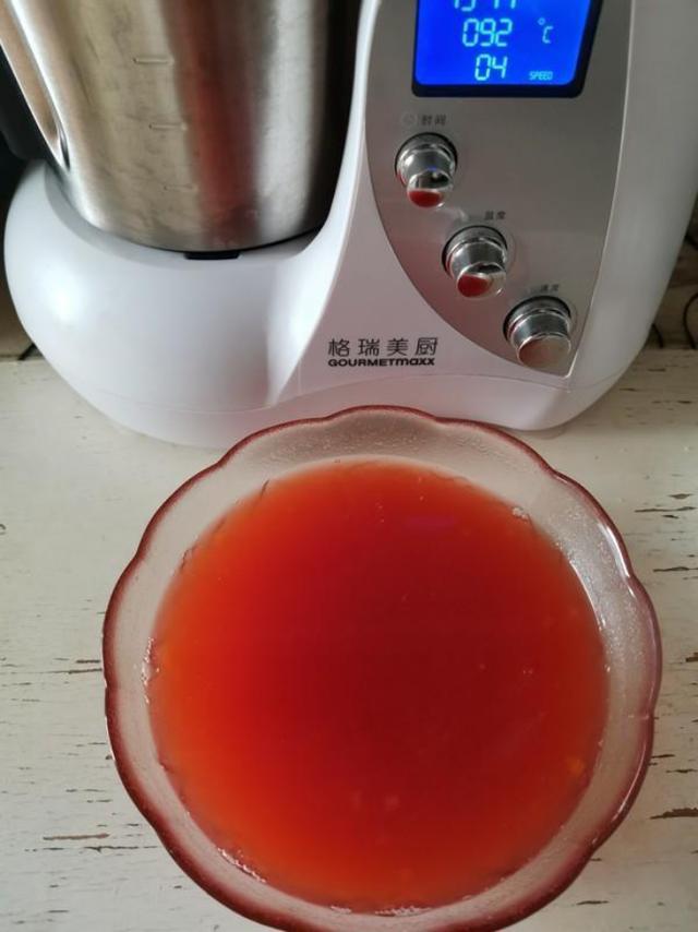 肝脏|女性湿气重，身体有“2处”变厚，多喝这“1杯”水，除湿排毒