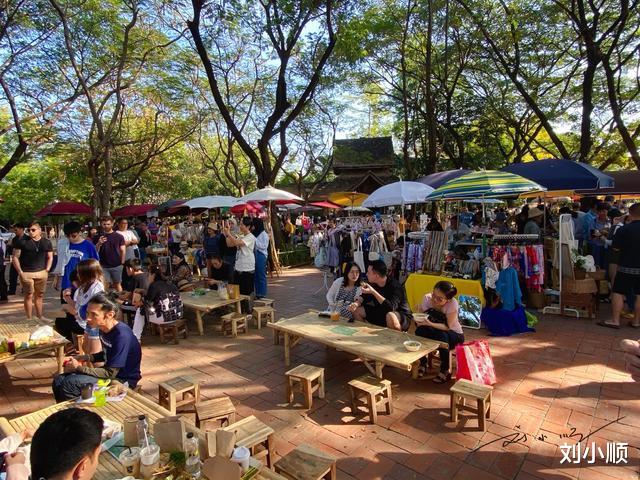 【九华山】为什么很多人说“宁愿一个人去旅游，也不愿跟亲戚朋友一起去”？