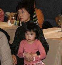 『邓婕』2007年，邓婕掌掴袁立：\再狐媚被我知道，就立马给我从剧组消失\