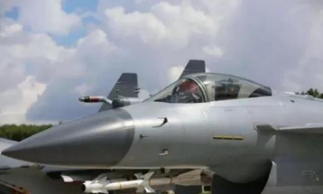 歼-10|歼10C战斗机在国际上是什么水平？