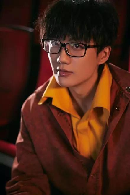 许嵩|不愿意混娱乐圈的男歌手，从来不宣传演唱会，但场场一票难求