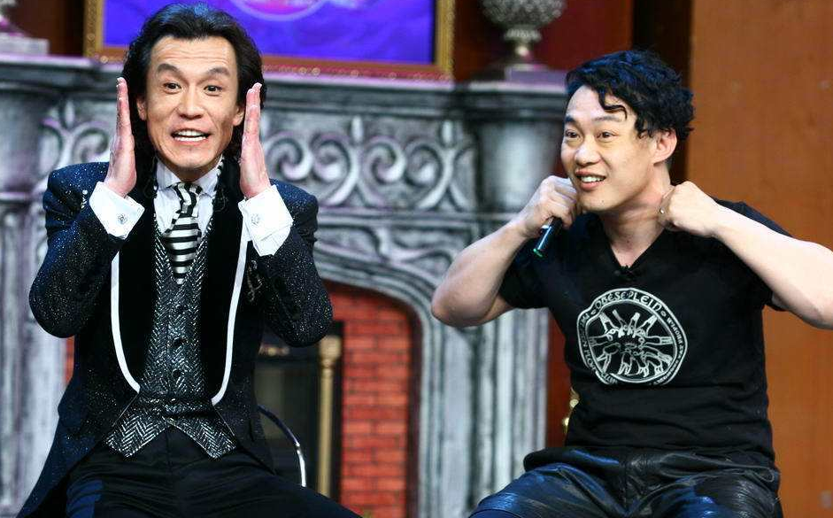 许冠杰@“歌神”并不是只有张学友，陈奕迅嗓音独特，许冠杰纵横乐坛多年