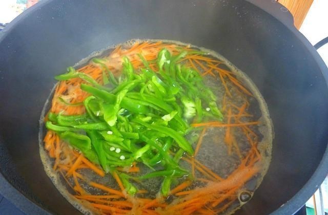 鸡胸肉|看姐姐晒瘦身晚餐,不炒不炖最健康,顶饱不长肉,网友:值得试试