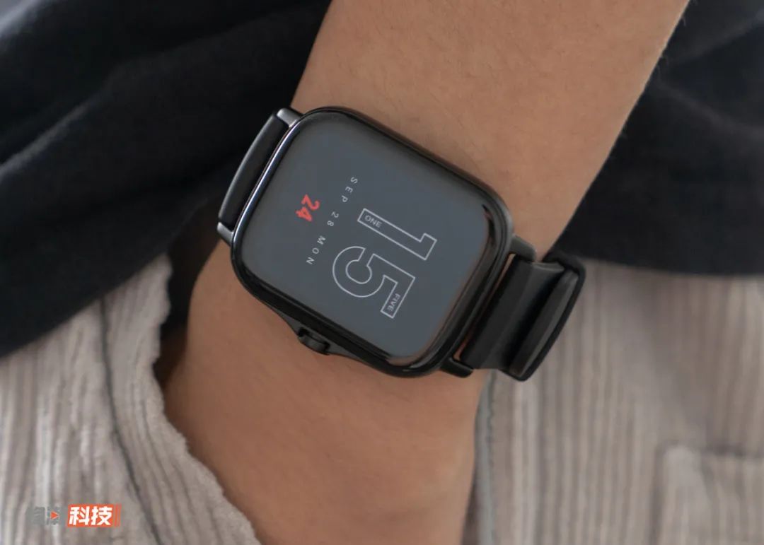 智能手表|功能全续航长还不贵，这种产品年轻人很难不爱