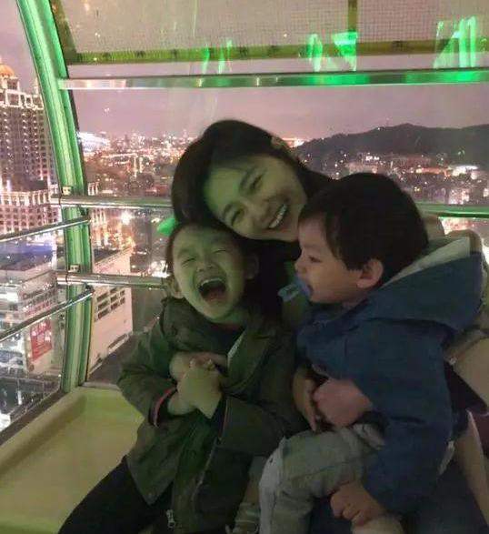张庭▲古巨基老婆51岁、张庭9次试管婴儿、大S癫痫昏迷：她们冒危险生孩子，为什么？