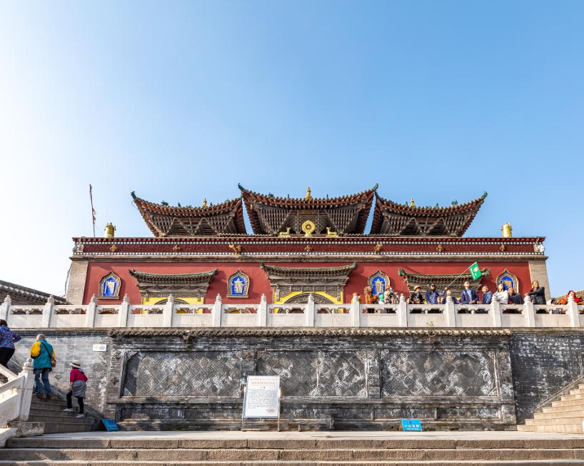 西宁|国内唯一一座四线省会城市,却是游客们的首选,吃喝玩乐样样俱全