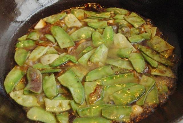 扁豆|这菜，我家一年吃几十斤，清脆鲜嫩，赶走湿气，家人常吃脾胃好