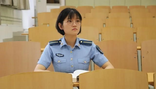 大学|最牛军医大学，口腔医学A+，空军军医大学2020年录取分数线发布