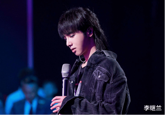 刘宪华@华晨宇唱功好，但他被现在的华语乐坛，带到了不属于他的高度