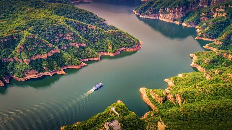 秦岭 神秘的黄河三峡，藏了一座千年石窟，堪称第五大石窟！