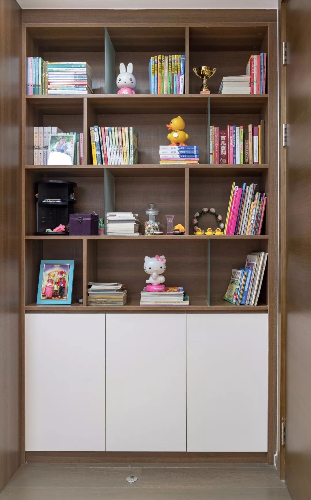 @简单装修的新房，花了20万，客厅太漂亮了！花园阳台也不错，晒晒