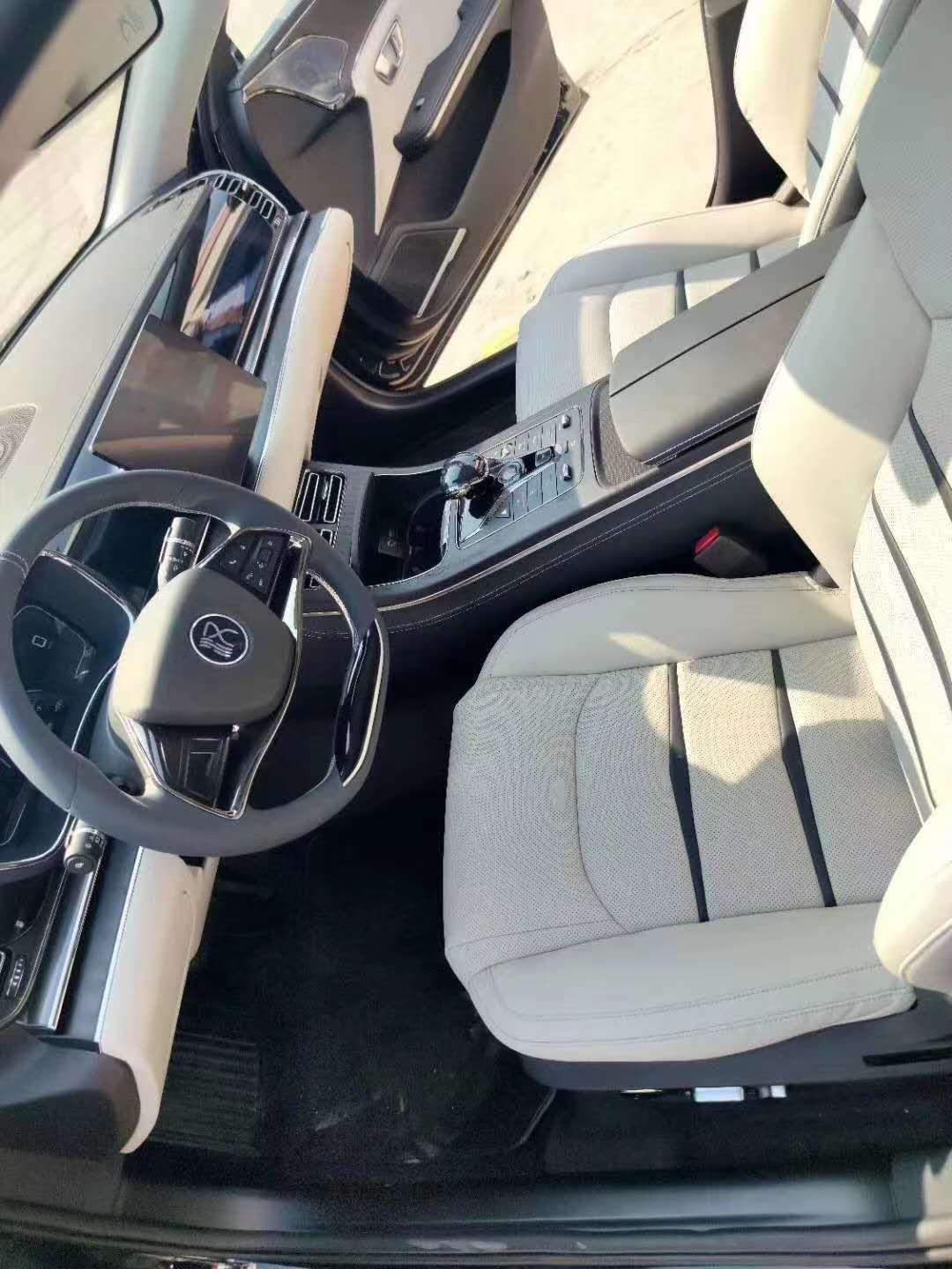 比亚迪汉：比亚迪汉实车已到店，尺寸看齐奥迪A6L，3.9S破百，混动/纯电任选