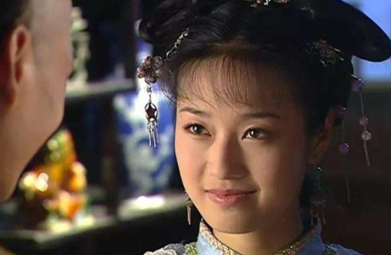 马伊琍|44岁马伊琍与文章离婚后“陷入低谷”,女儿直言:妈妈你别装了