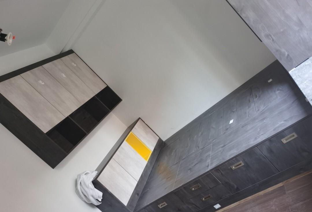 |110平现代简约风格,全屋无主灯的效果很舒适,不要电视柜真机智