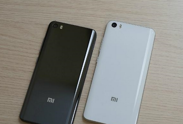 小米科技|MIUI12稳定版第二批推送完毕，包含14款机型，米6只剩一个开发版