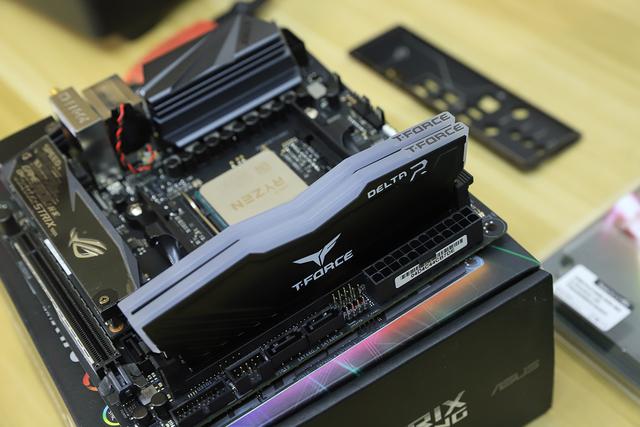 显卡|刷新对itx的认识,又是水冷又是长显卡的性能级itx主机