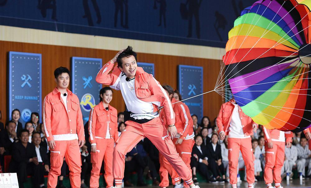 奔跑吧兄弟▲《奔跑吧》近期或将官宣，原班人马能否回归？他竟带学员来踢馆