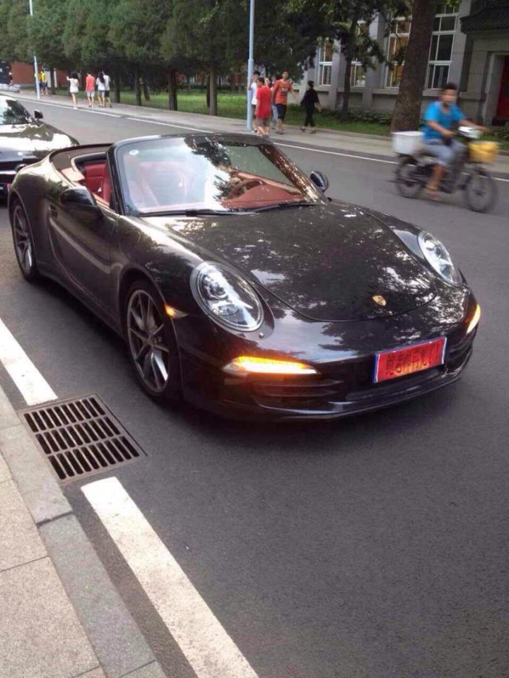 西湖@投资被骗24万,女子借老板豪车把钱“骗”了回来!