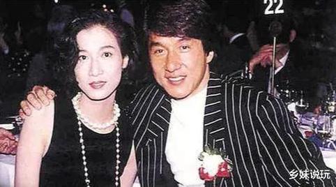 成龙|同是“私生子”,一个获亿万家产上牛津,一个无名无份捡垃圾为生