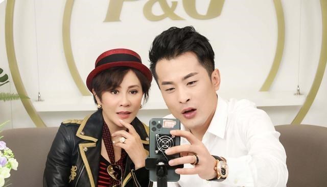 99划算节|99划算节辛巴及其团队无一人开播，与两件事有很大的关系