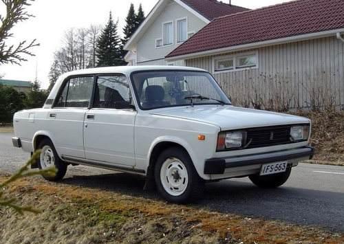 奥迪100■你还记得八九十年代路上跑的那些车吗