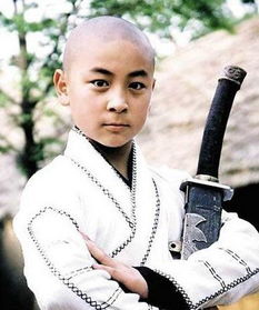 释小龙|她小时候因“太漂亮”迷倒释小龙，嫁黑人生子后，今模样一言难尽！