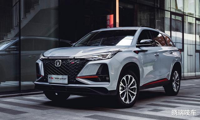 宝骏310|长安CS75 PLUS搭载2.0T蓝鲸引擎，更推荐顶配车型