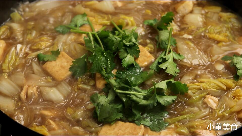 白菜|白菜炖豆腐，先炒白菜还是先炖豆腐？顺序搞错了，难怪不鲜香入味