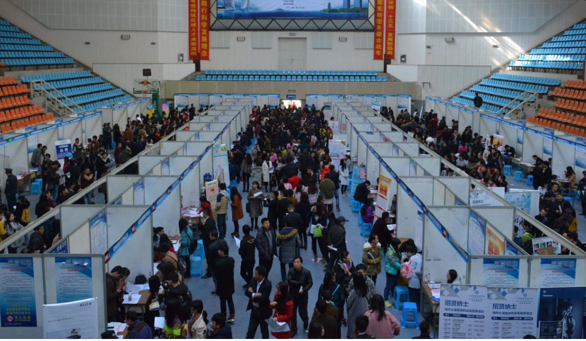 |这4个吃青春饭的专业，不建议女生报考，专业性不强，容易被淘汰