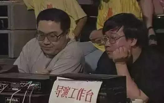 英达■44岁梁左英年早逝，疑被高利贷压垮，妹夫英达现出原形