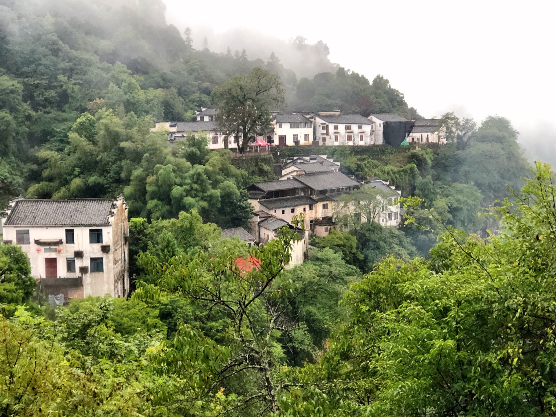 齐云山|黄山隐藏一个小山村，只有30多户人家，宛若天上街市美成仙境