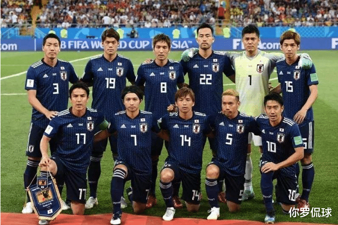 日本职业足球联赛|日本J联赛公然踢假球？后卫往自家球门踢，门将送对手助攻