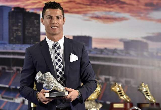 C罗@21世纪足坛五大最佳球员，C罗垫底，榜首当之无愧